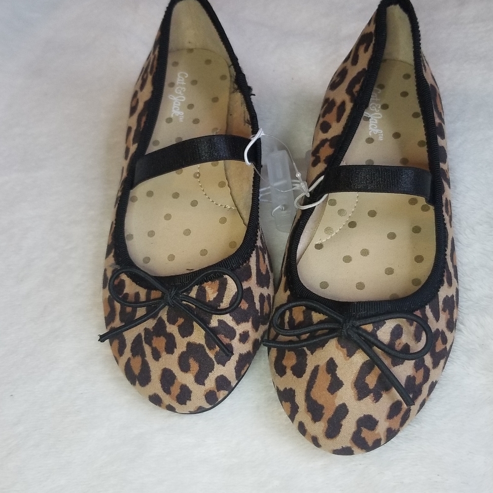 Girls shoes